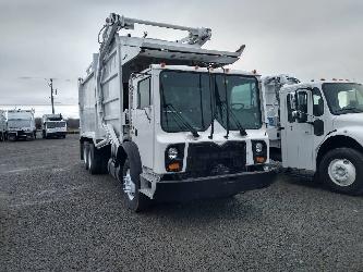 Mack MRU600