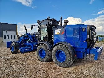 CAT 120 AWD