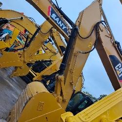 CAT 320 D