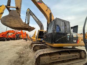 CAT 320 D