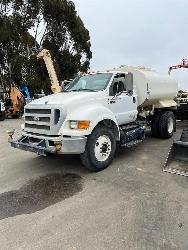 Ford F750