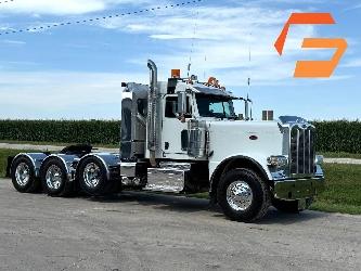 Peterbilt 389