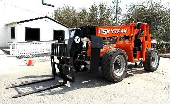 JLG 10054