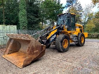 JCB 437 HT