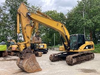 CAT 325 D