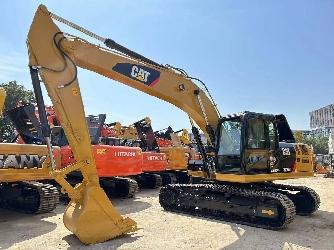 CAT 323 D