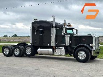 Peterbilt 389