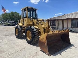 CAT 910E