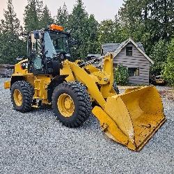 CAT 910M