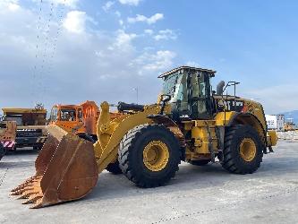 CAT 966M