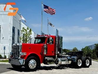 Peterbilt 389