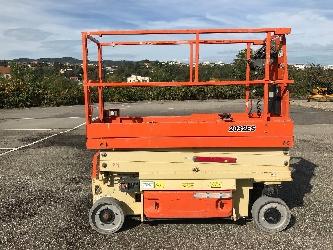 JLG 2032ES