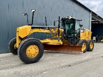 CAT 140M2 AWD