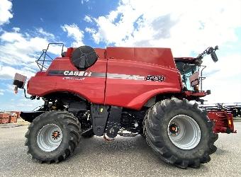 Case IH 8230