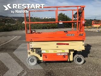 JLG 2032 ES