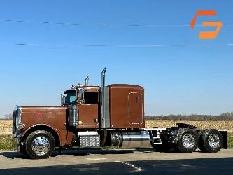 Peterbilt 389