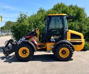 JCB 409