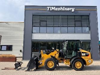 CAT 906M