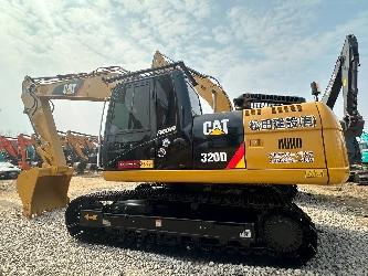 CAT 320D2