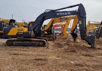 Volvo EC 220