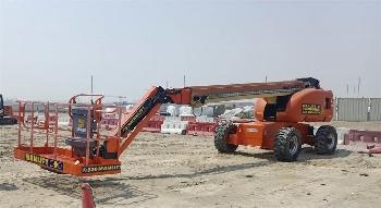 JLG 660SJ