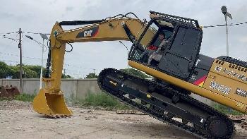 CAT 330D2L