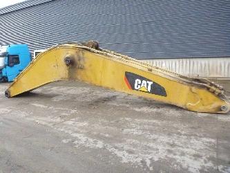 CAT 374 D