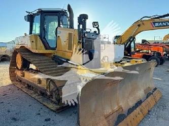 CAT D6