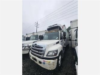 Hino 338