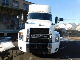 Mack AN64T