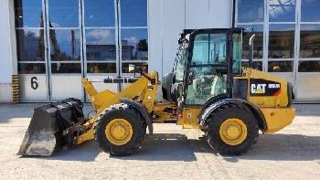 CAT 906M