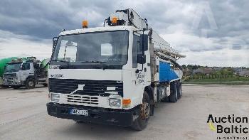 Volvo FL10