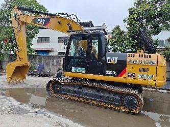 CAT 320D 2