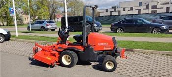 Kubota F 3890