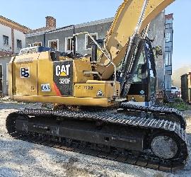 CAT 320F