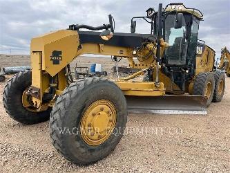 CAT 120M AWD