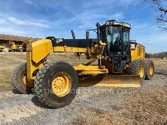 CAT 12M