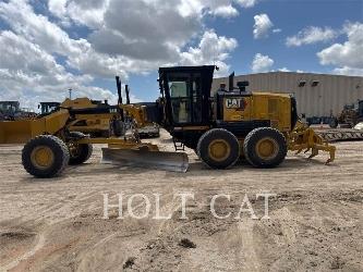 CAT 140 AWD