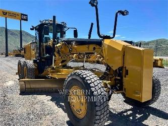 CAT 150 AWD