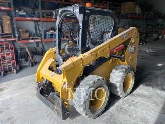 CAT 236D