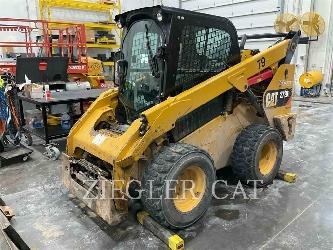 CAT 272D2