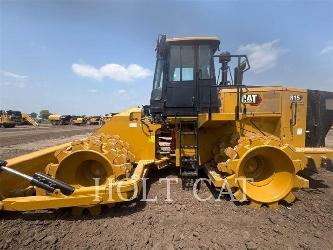 CAT 815