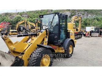 CAT 906M