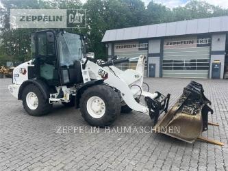 CAT 906M