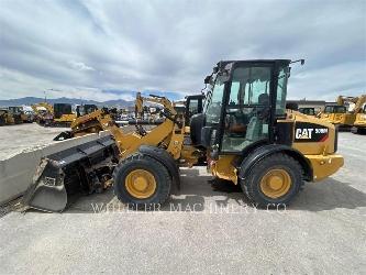 CAT 906M