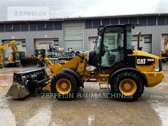 CAT 908M