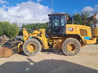 CAT 930M