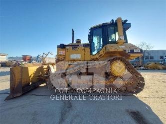 CAT D6M