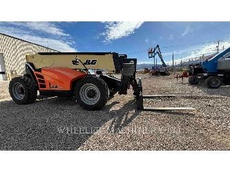 JLG 1055