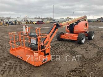 JLG 600AJ